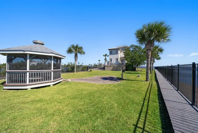 $1,995,000 | 6701 Yacht Club Drive, Panama City, FL 32404