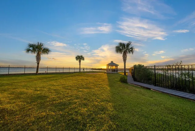 $1,995,000 | 6701 Yacht Club Drive, Panama City, FL 32404