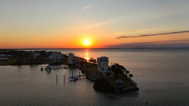 $1,995,000 | 6701 Yacht Club Drive, Panama City, FL 32404