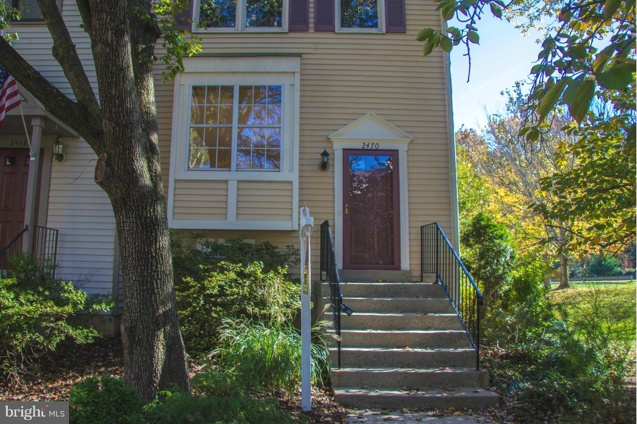 2470 Ridgehampton Court Reston, VA 20191 - Photo 2 of 25 Exterior (Front)