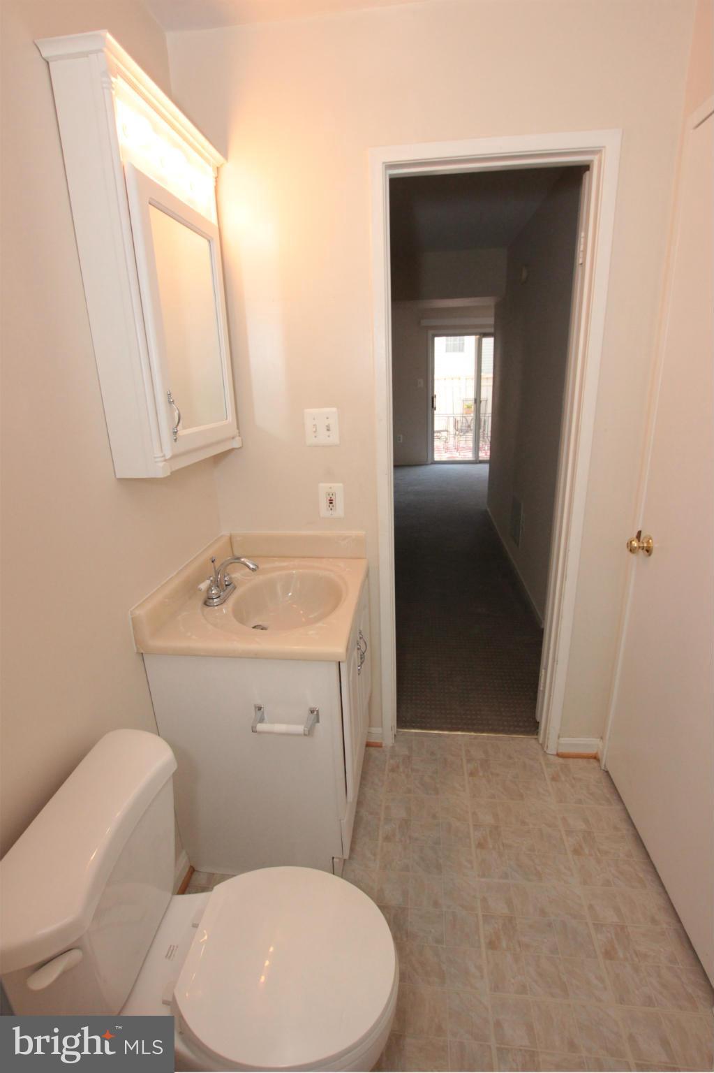2470 Ridgehampton Court Reston, VA 20191 - Photo 21 of 25 Bath