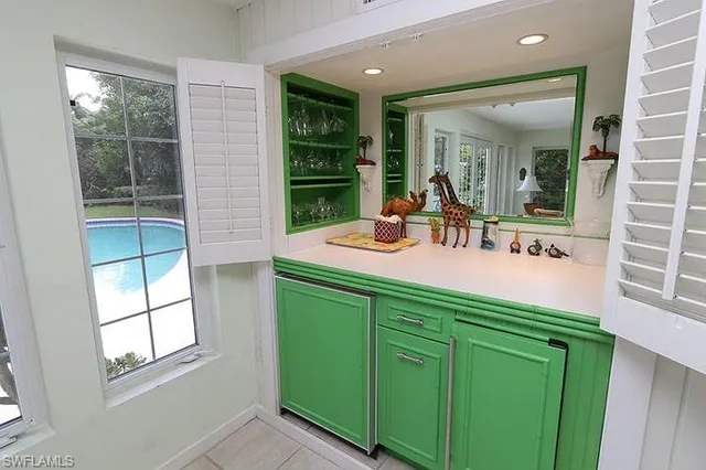 $16,000 | 361 1st Avenue North, Naples, FL 34102