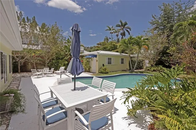 $16,000 | 361 1st Avenue North, Naples, FL 34102