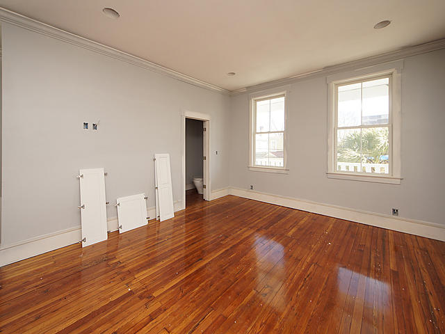 128 Fishburne Street Charleston, SC 29403 - Photo 6 of 33 06
