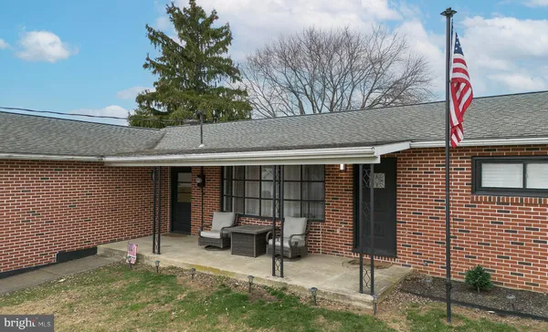$355,000 | 762 Sand Hill Road, Selinsgrove, PA 17870