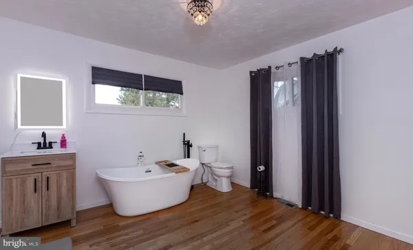 $355,000 | 762 Sand Hill Road, Selinsgrove, PA 17870