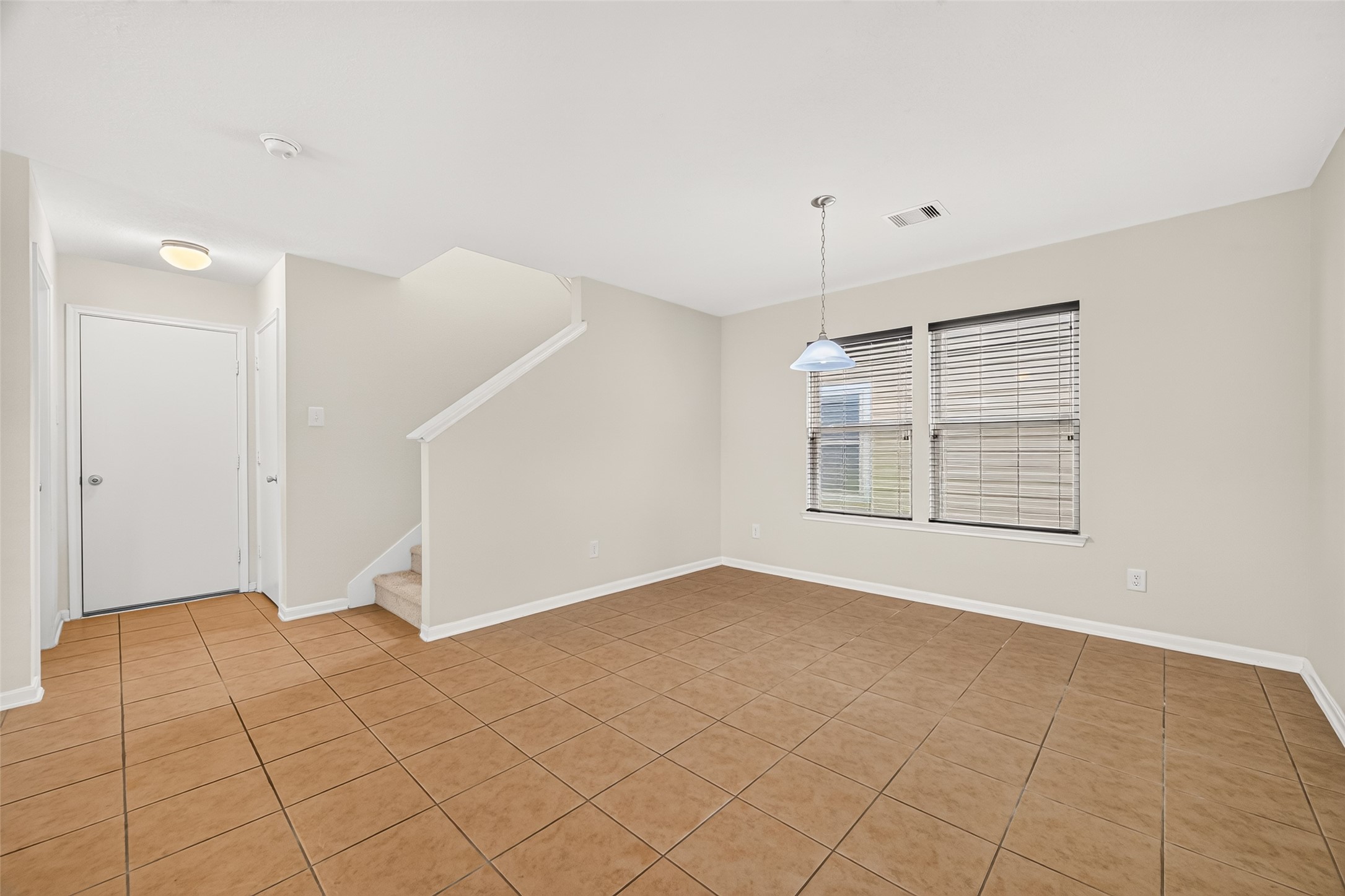 19335 Riley Espen Court Houston, TX 77073 - Photo 9 of 42 Gallery Image 9