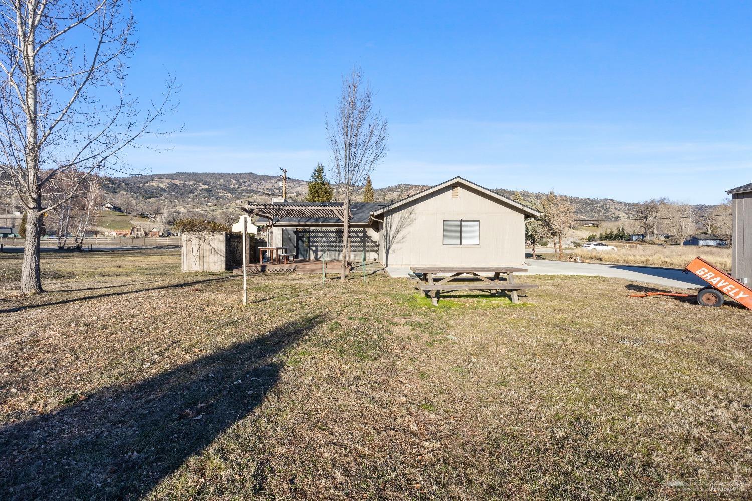 29100 North Lower Valley Road Tehachapi, CA 93561 - Photo 27 of 36 Gallery Image 27
