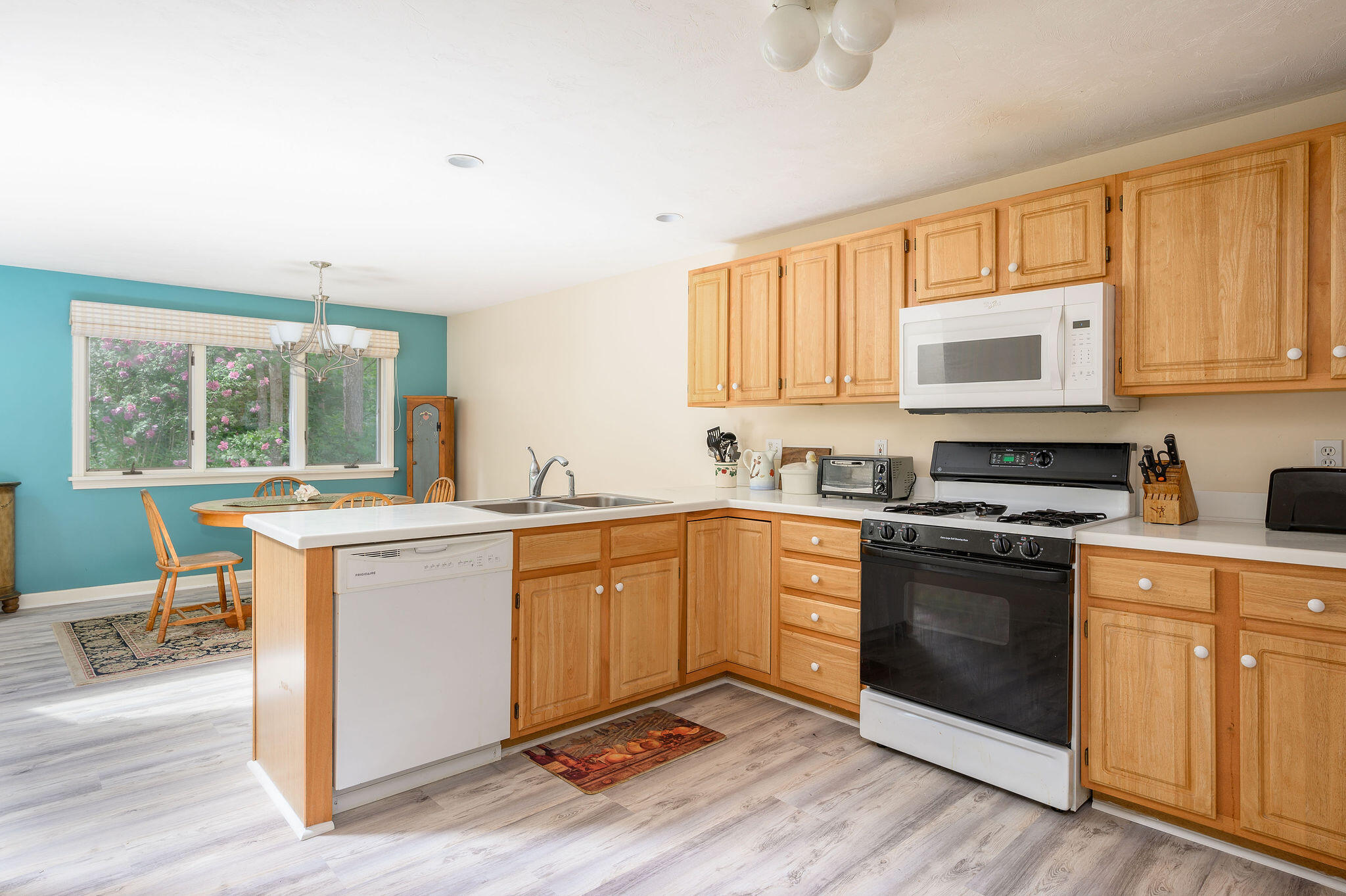 46 Pine Hill Boulevard Mashpee, MA 02649 - Photo 13 of 36 IMG_4874-Edit