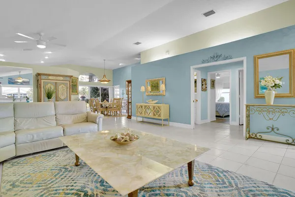 $675,000 | 7727 Great Glen Circle, Delray Beach, FL 33446