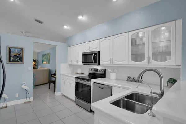 $675,000 | 7727 Great Glen Circle, Delray Beach, FL 33446