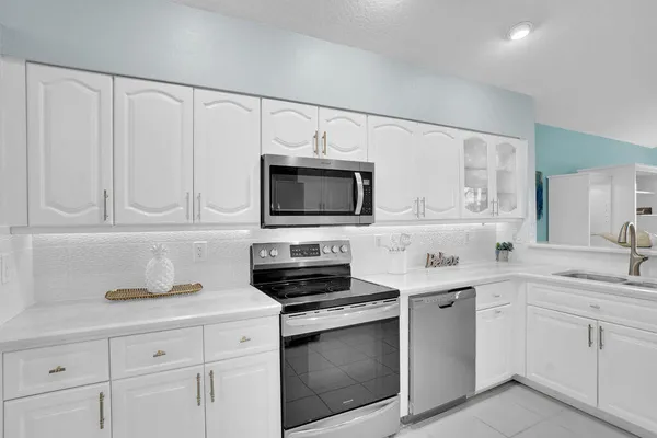 $675,000 | 7727 Great Glen Circle, Delray Beach, FL 33446