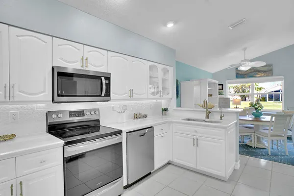 $675,000 | 7727 Great Glen Circle, Delray Beach, FL 33446