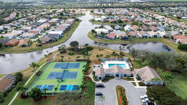 $675,000 | 7727 Great Glen Circle, Delray Beach, FL 33446