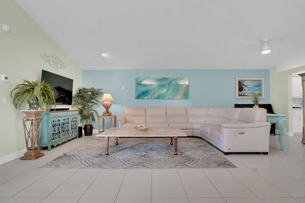 $675,000 | 7727 Great Glen Circle, Delray Beach, FL 33446
