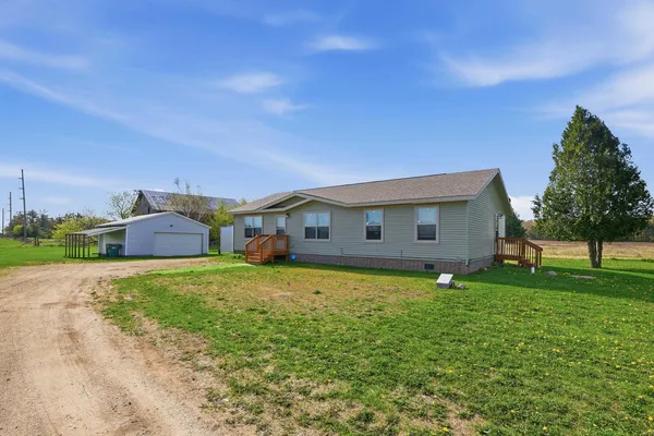 $259,900 | E2902 Wasrud Road, Iola, WI 54945