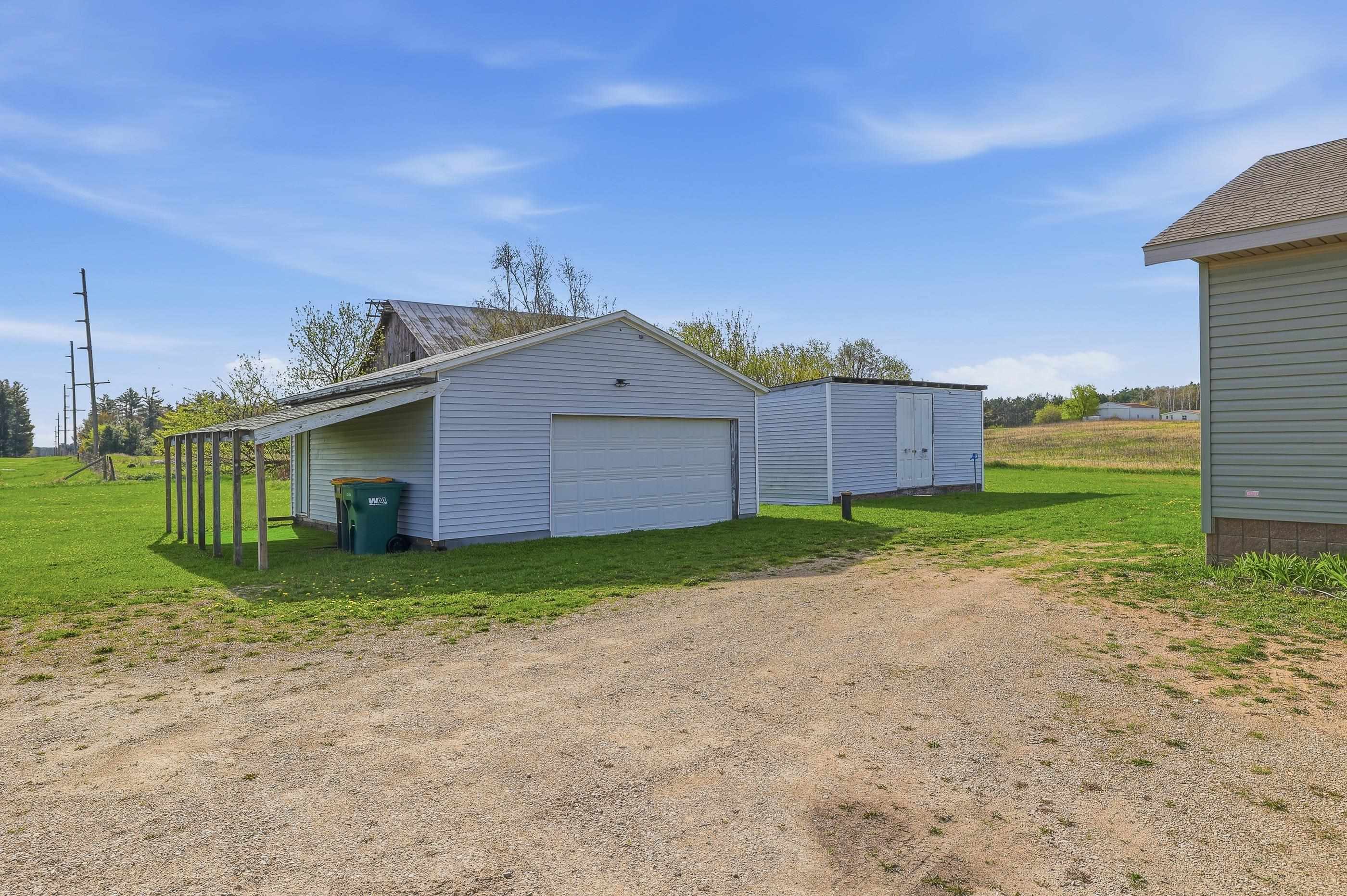 E2902 Wasrud Road Iola, WI 54945 - Photo 3 of 38