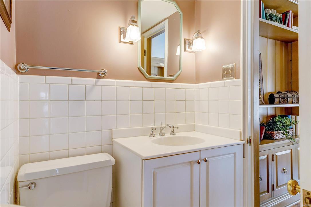 9701 Ladue Road Ladue, MO 63124 - Photo 11 of 33 Gallery Image 11
