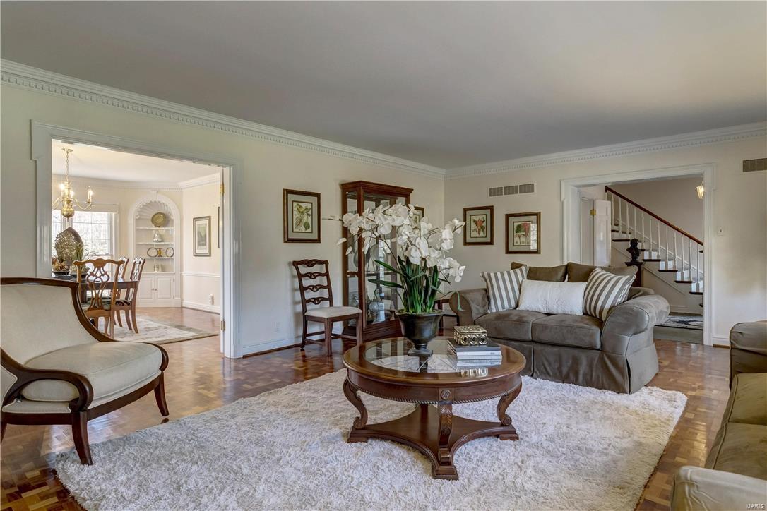 9701 Ladue Road Ladue, MO 63124 - Photo 4 of 33 Gallery Image 4