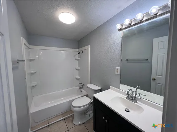 $1,000 | 1005 Hackberry Street, Unit A, San Marcos, TX 78666
