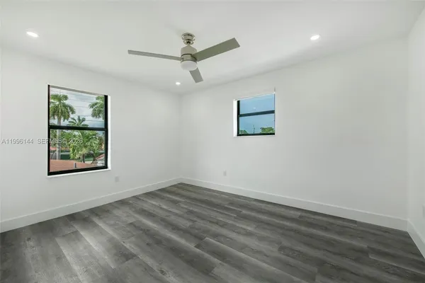 $2,050 | 10370 Southwest 24th Street, Unit B, Miami, FL 33165
