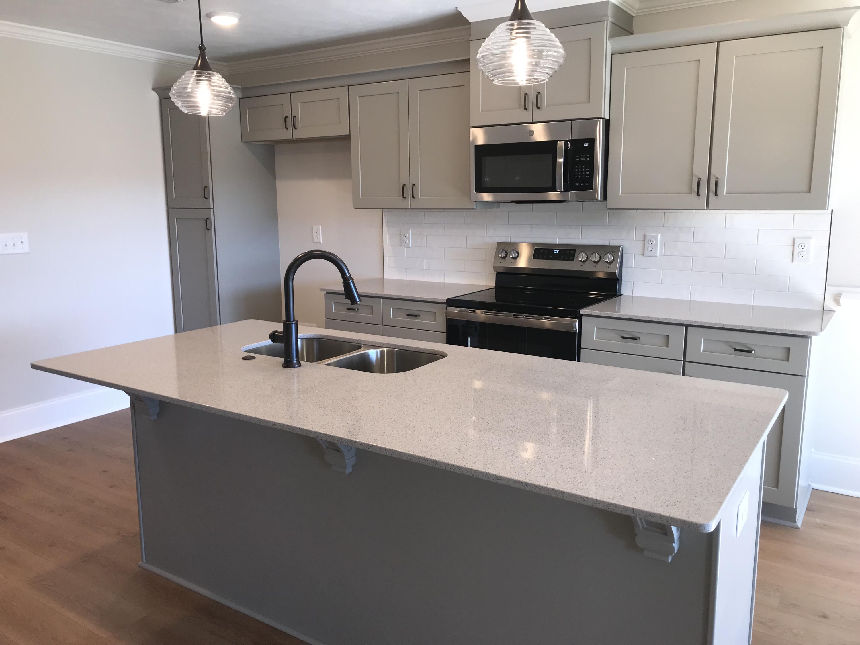 192 Dublin Loop Grovetown, GA 30813 - Photo 5 of 19 Kitchen isle 1