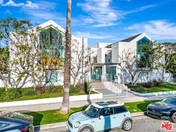$6,250 | 811 21st Street, Unit 3, Santa Monica, CA 90403
