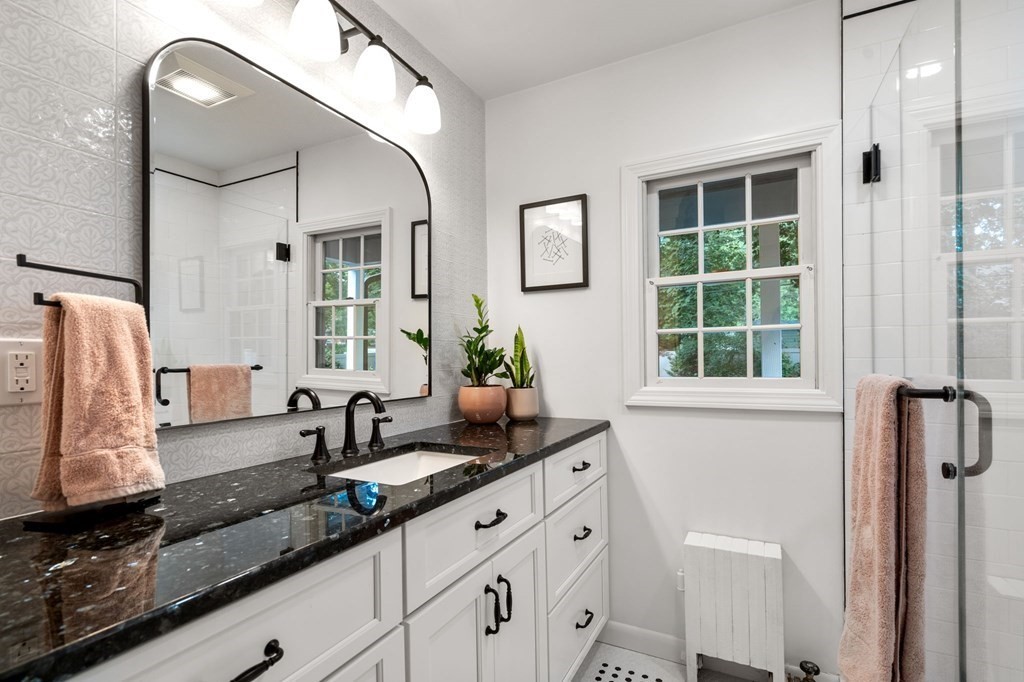 15 Westbrook Road Worcester, MA 01602 - Photo 13 of 22 Gallery Image 13