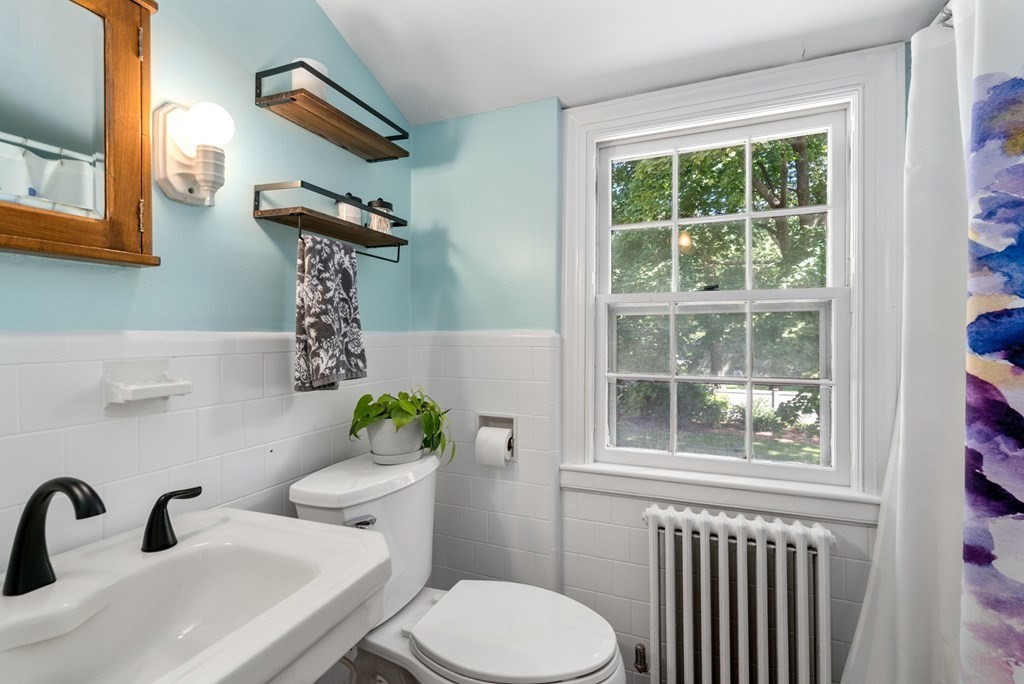 15 Westbrook Road Worcester, MA 01602 - Photo 17 of 22 Gallery Image 17