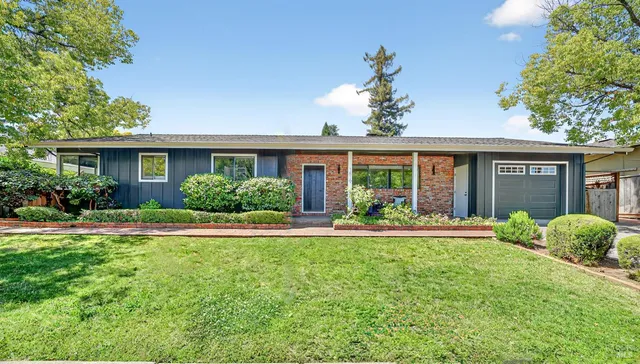 $1,325,000 | 1819 Spring Mountain Court, St. Helena, CA 94574
