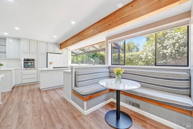 $1,325,000 | 1819 Spring Mountain Court, St. Helena, CA 94574