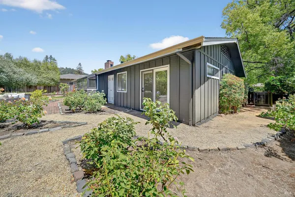 $1,325,000 | 1819 Spring Mountain Court, St. Helena, CA 94574