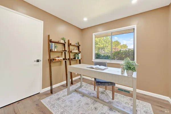 $1,325,000 | 1819 Spring Mountain Court, St. Helena, CA 94574