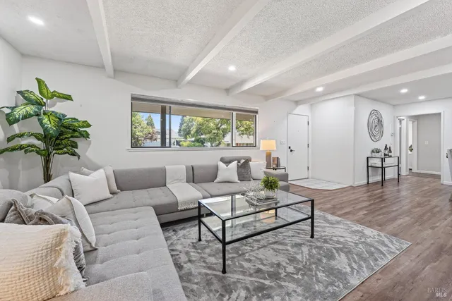 $1,325,000 | 1819 Spring Mountain Court, St. Helena, CA 94574