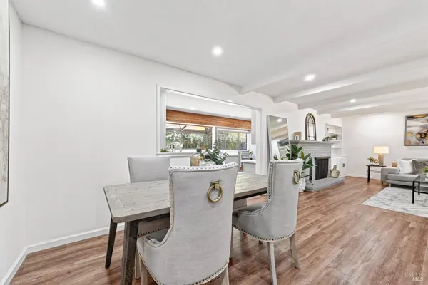 $1,325,000 | 1819 Spring Mountain Court, St. Helena, CA 94574