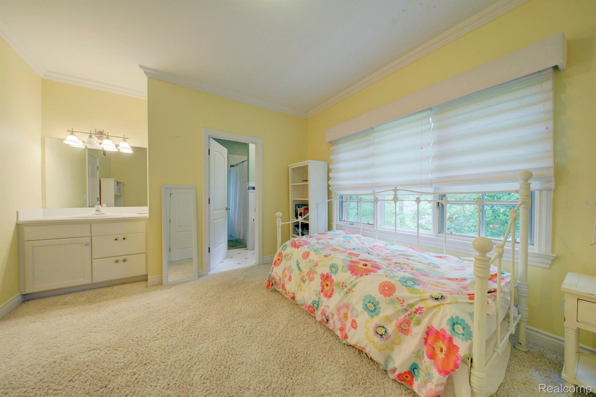 5718 Evergreen Howell, MI 48855 - Photo 26 of 39 Gallery Image 26
