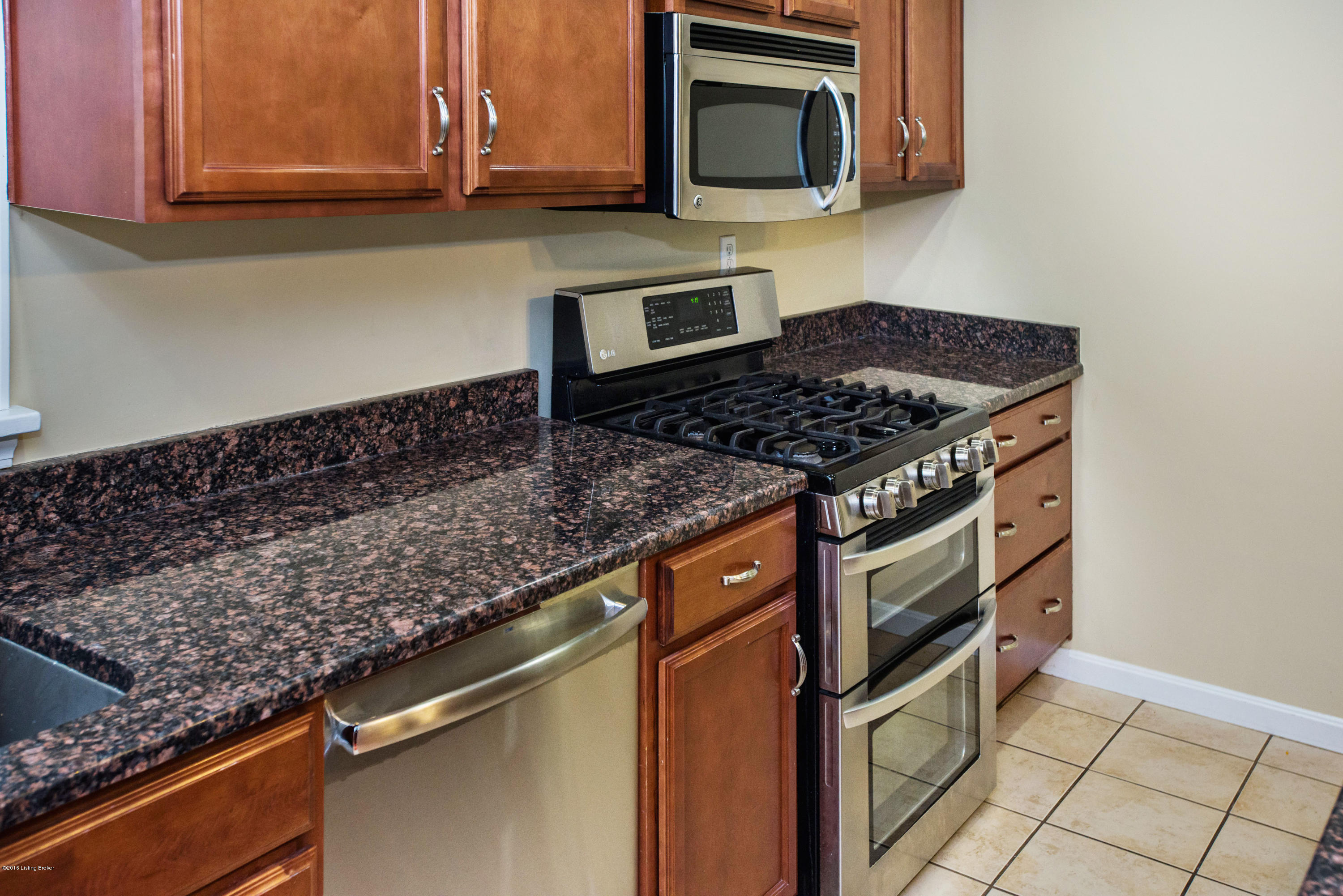 401 Colonel Way Pewee Valley, KY 40056 - Photo 16 of 35 Stainless Steel Appliances
