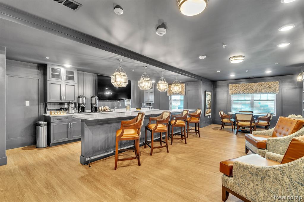 1957 South Telegraph Road, Unit 301 Bloomfield Hills, MI 48302 - Photo 22 of 59