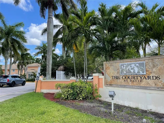 $2,100 | 6900 Southwest 39th Street, Unit 206J, Davie, FL 33314