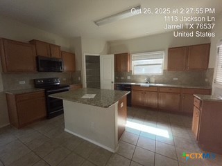 503 Shimek Street, Unit 26C Jarrell, TX 76537 - Photo 6 of 22 Kitchen