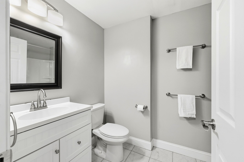 1185 Bay Road Amherst, MA 01002 - Photo 17 of 38