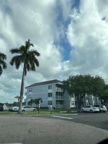 $1,950 | 8590 Southwest 212th Street, Unit 106, Cutler Bay, FL 33189