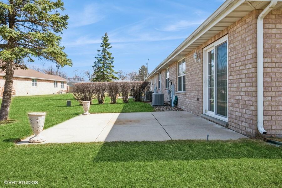 1010 Easy Street, Unit A Crown Point, IN 46307 - Photo 17 of 19 900x600