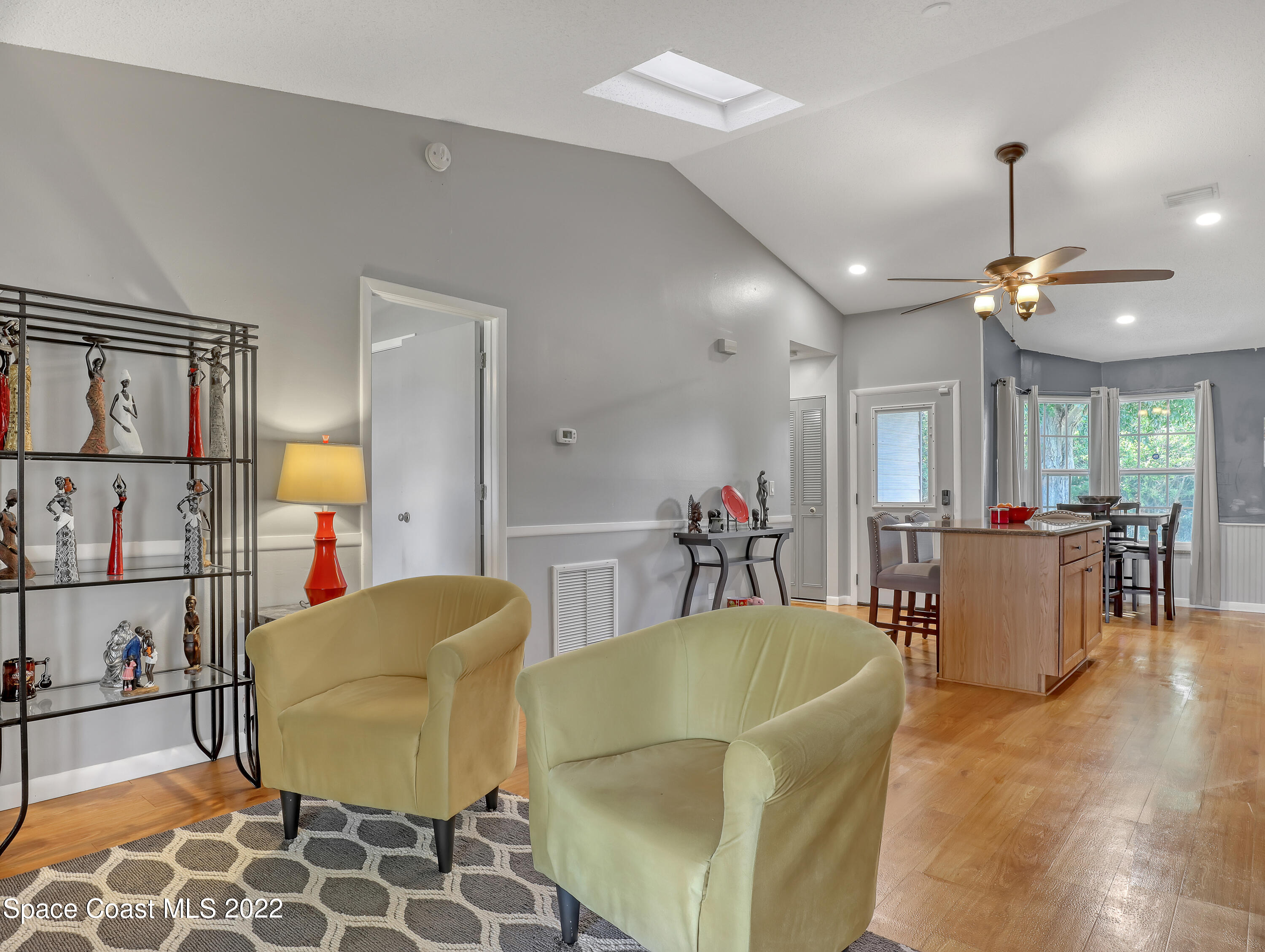 484 Warrington Road Southwest Palm Bay, FL 32908 - Photo 11 of 28 484 Warrington (13)