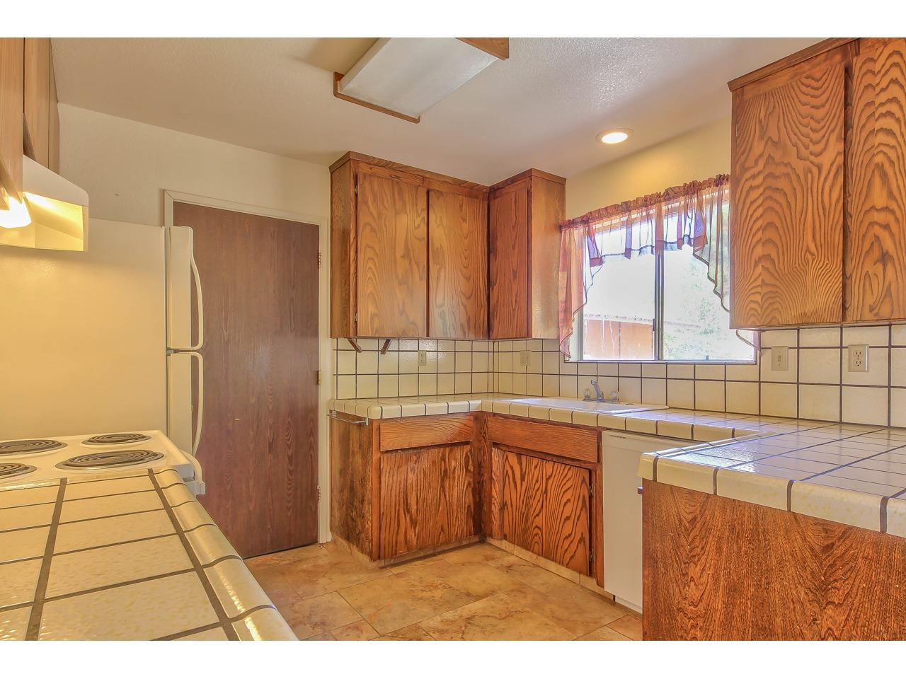 64 Paddon Road Watsonville, CA 95076 - Photo 10 of 38 Gallery Image 10