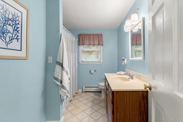 $875,000 | 1 Tuxbury Lane, Amesbury, MA 01913