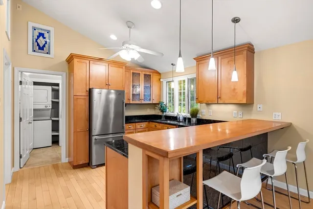 $875,000 | 1 Tuxbury Lane, Amesbury, MA 01913