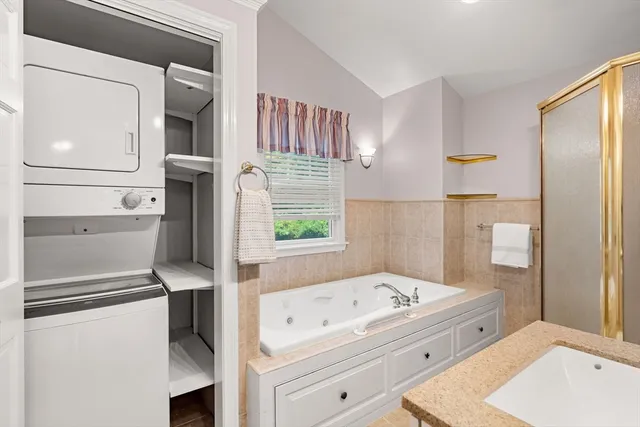 $875,000 | 1 Tuxbury Lane, Amesbury, MA 01913