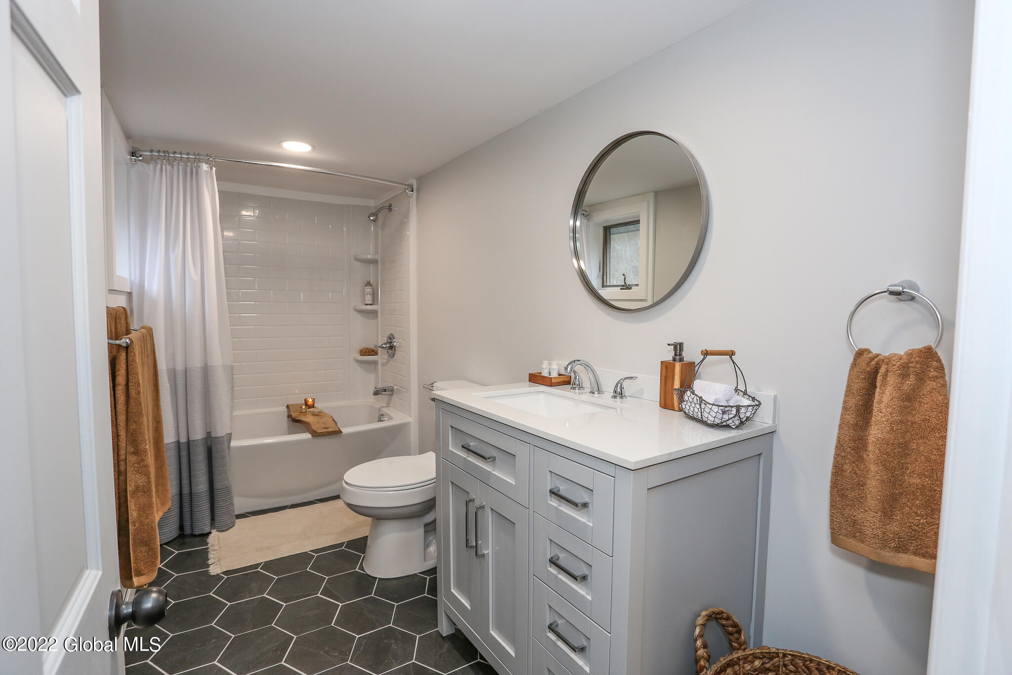 2610 River Road Castleton-on-Hudson, NY 12033 - Photo 33 of 50 (C)KozaHiltonRiverRoad-48