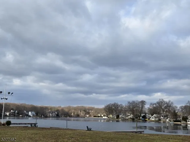 $469,000 | 69 Highland Trail, Denville, NJ 07834